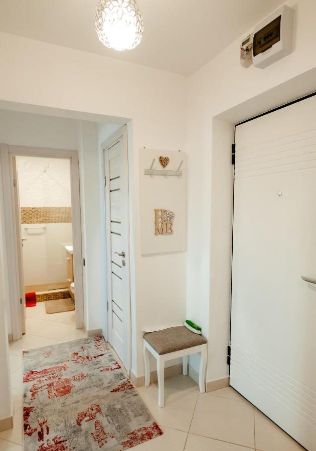 Carla'S Apart Palas-Hala Centrala 1 Bedroom, Airport Shuttle Iasi Eksteriør bilde