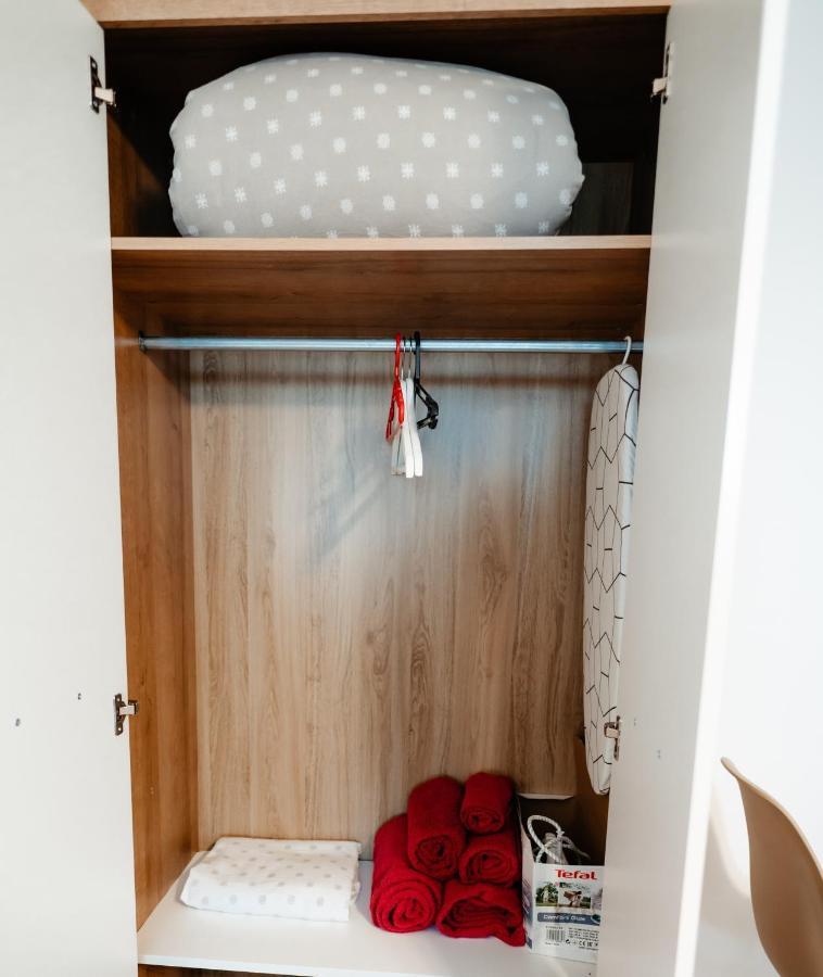 Carla'S Apart Palas-Hala Centrala 1 Bedroom, Airport Shuttle Iasi Eksteriør bilde